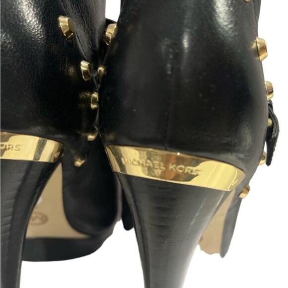 MICHAEL KORS Women's Black Leather Ailee Gold Studded Peeptoe Booties Sz 9.5 - Picture 8 of 10